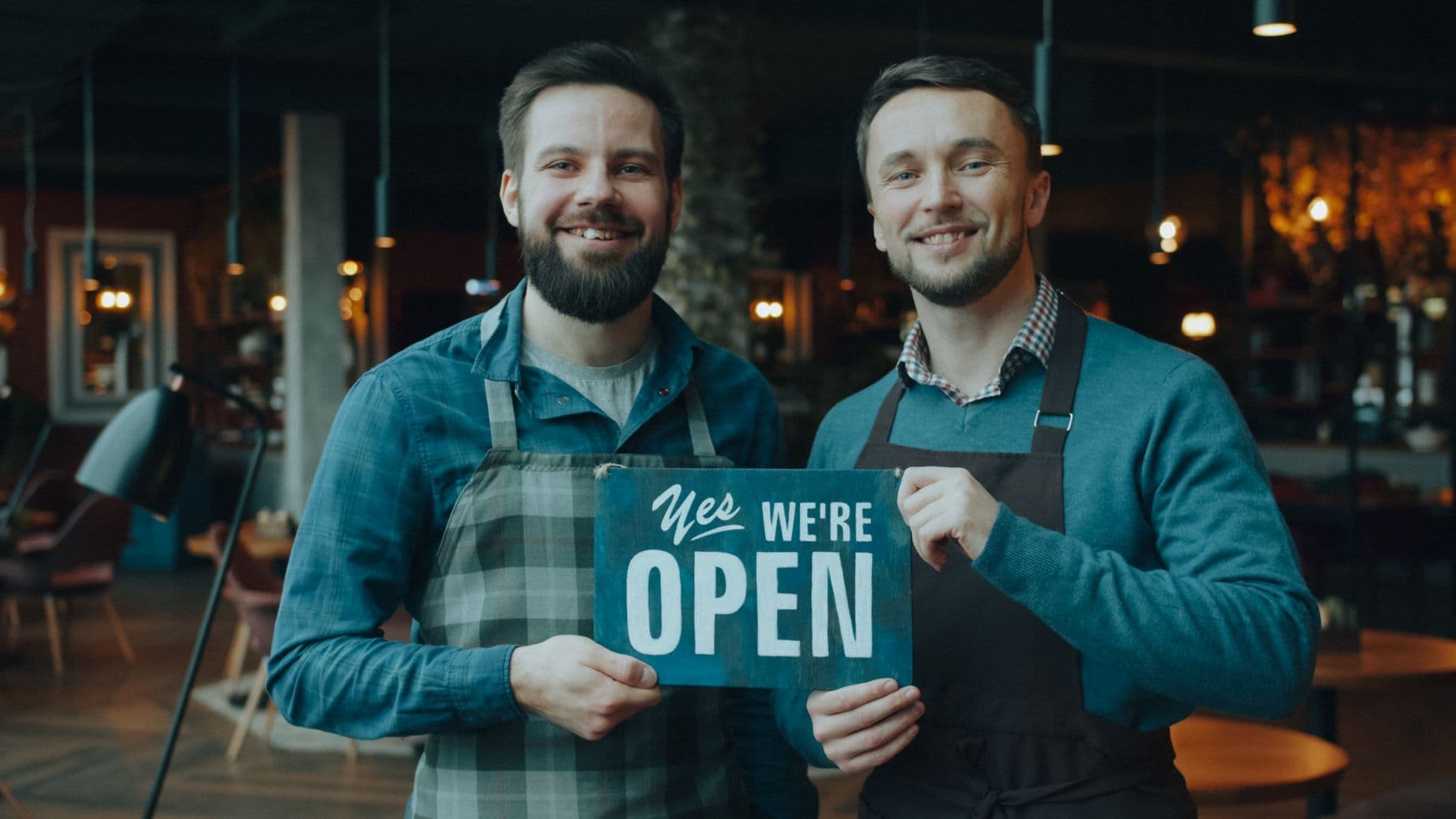 Pajak atas Penghasilan dari Usaha Waralaba Lokal (Franchise): Cara Hitung PPh, Kewajiban PPN atas Franchise Fee dan Royalti, serta Cara Lapor untuk Franchisor dan Franchisee UMKM 2026