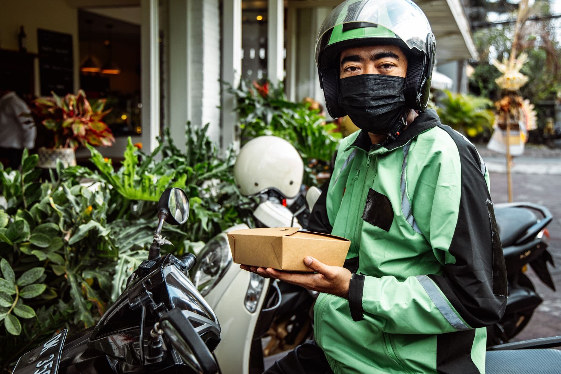 Pekerja Gig Economy Indonesia: Hak Perlindungan, Kewajiban Pajak, dan Cara Kelola Keuangan Tanpa Slip Gaji